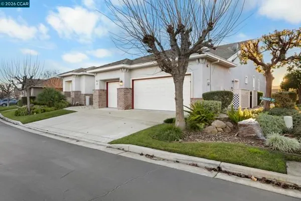 Property Slideshow image 3 of 52 | 649 baldwin dr, Brentwood, CA, 94513