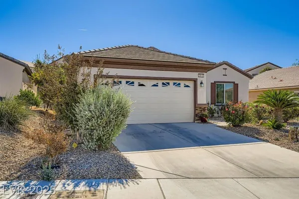 Property Slideshow image 2 of 39 | 2515 jada dr, Henderson, NV, 89044