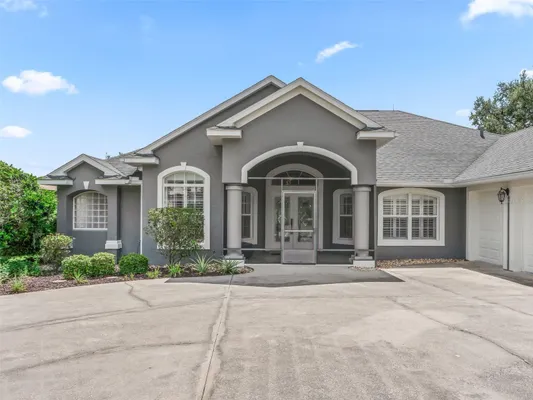 Property Slideshow image 3 of 52 | 39640 harbor hills blvd, Lady Lake, FL, 32159