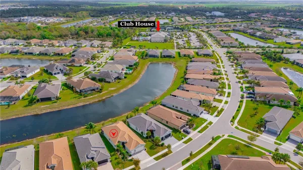 Property Slideshow image 3 of 49 | 4916 sevilla shores dr, Wimauma, FL, 33598