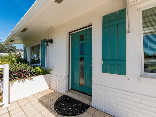 Property Slideshow image 3 of 30 | 9157 140th way, Seminole, FL, 33776