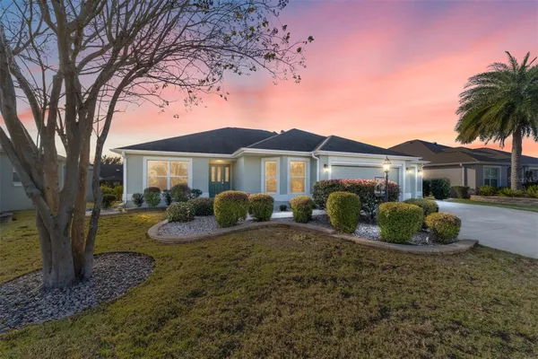 Property Slideshow image 2 of 57 | 926 long leaf ln, The Villages, FL, 32163