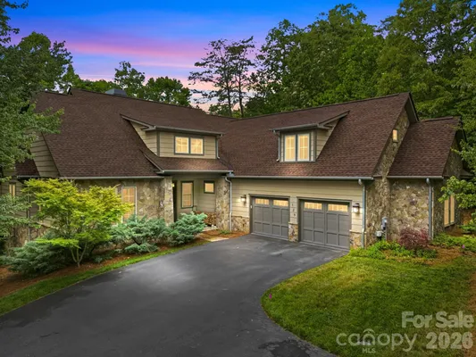 Property Slideshow image 2 of 36 | 129 orvis stone cir, Biltmore Lake, NC, 28715