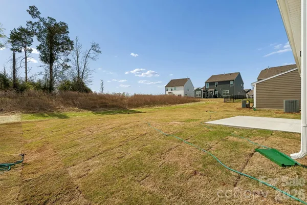 Property Slideshow image 3 of 34 | 1480 ardmore dr, Sherrills Ford, NC, 28673