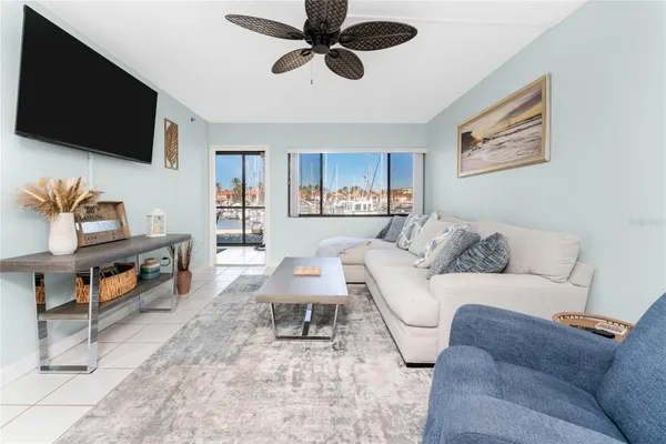 Property Slideshow image 3 of 39 | 3160 matecumbe key rd apt 214, Punta Gorda, FL, 33955