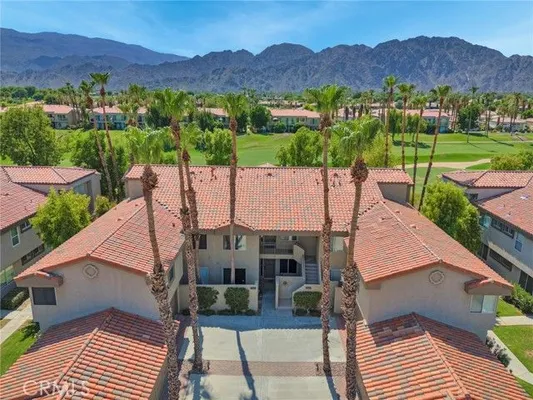 Property Slideshow image 2 of 32 | 55353 winged foot, La Quinta, CA, 92253