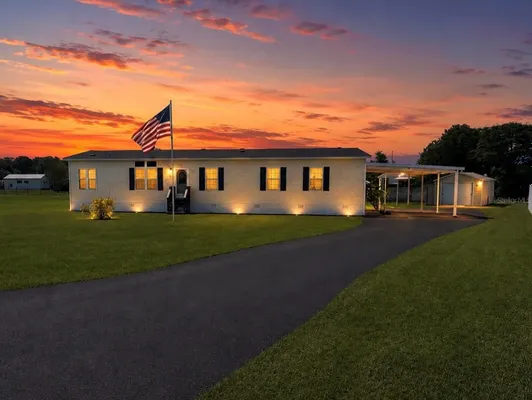 Property Slideshow image 2 of 44 | 13718 county rd, Lady Lake, FL, 32159