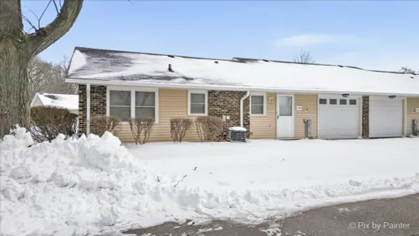 Property Slideshow image 3 of 34 | 7408 chevy chase ct, Fox Lake, IL, 60020