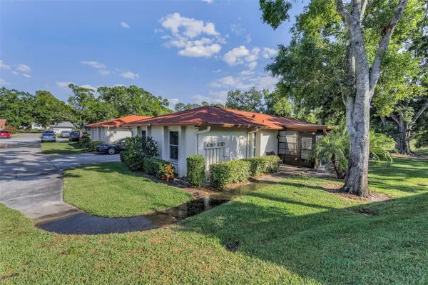 Property Slideshow image 2 of 65 | 2240 spruce ln d, Palm Harbor, FL, 34684