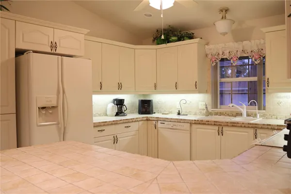 Property Slideshow image 2 of 21 | 477 sweetwater way, Haines City, FL, 33844