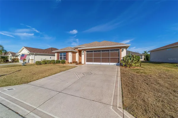 Property Slideshow image 2 of 54 | 13589 se 87th cir, Summerfield, FL, 34491