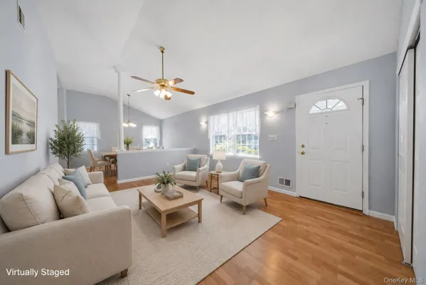 Property Slideshow image 3 of 30 | 40 willow ct, Brookhaven, NY, 11949