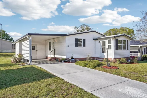 Property Slideshow image 2 of 35 | 510 bonita dr, Lady Lake, FL, 32159