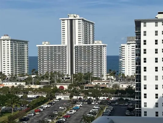 Property Slideshow image 3 of 39 | 3233 ne 34th st apt 1404, Fort Lauderdale, FL, 33308