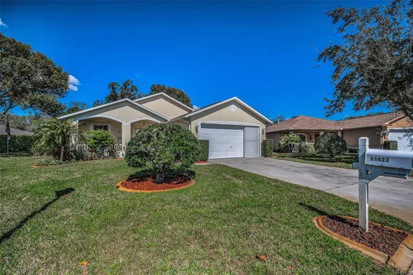 Property Slideshow image 3 of 100 | 11427 turtle dove pl, New Port Richey, FL, 34654