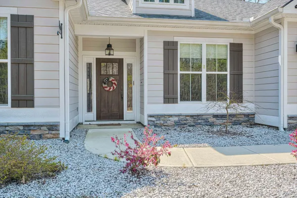 Property Slideshow image 3 of 35 | 140 godfrey dr 135 b, Mccormick, SC, 29835