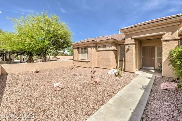 Property Slideshow image 2 of 15 | 1592 fieldbrook st, Henderson, NV, 89052