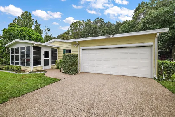 Property Slideshow image 3 of 34 | 25043 bellevue, Leesburg, FL, 34748