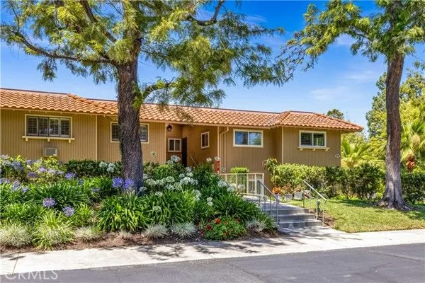 Property Slideshow image 2 of 33 | 878 via mendoza p, Laguna Woods, CA, 92637