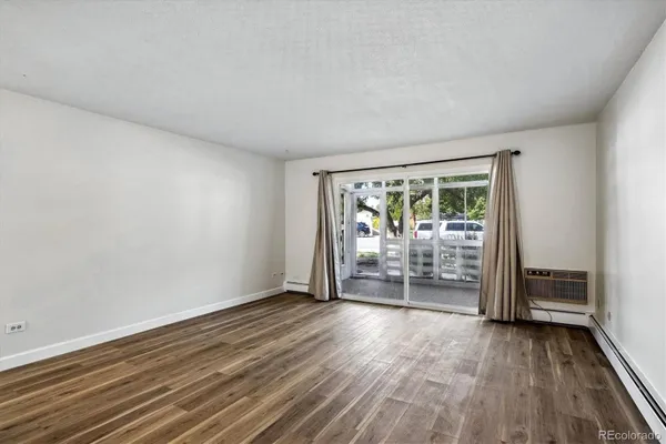 Property Slideshow image 3 of 27 | 610 s alton way 11a, Denver, CO, 80247