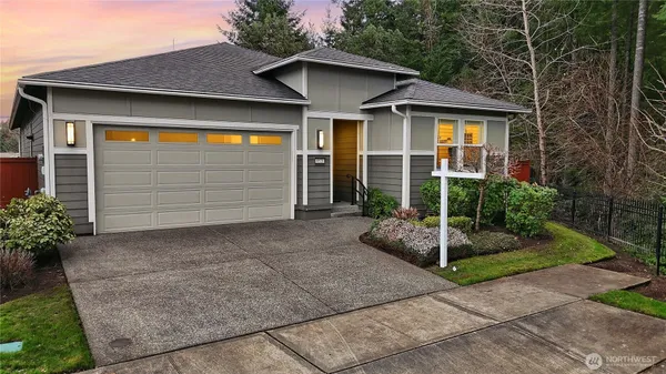 Property Slideshow image 3 of 40 | 8520 shaw ln, Lacey, WA, 98516