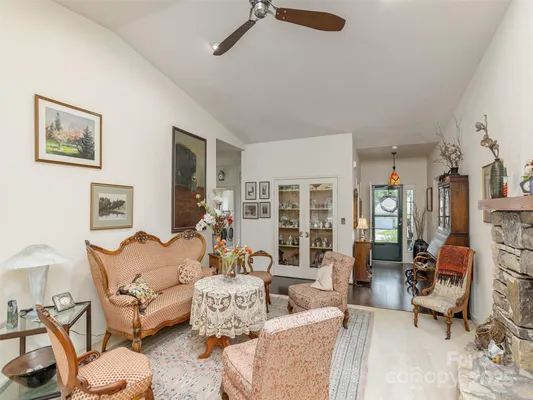 Property Slideshow image 3 of 24 | 12 country meadows ln, Hendersonville, NC, 28792