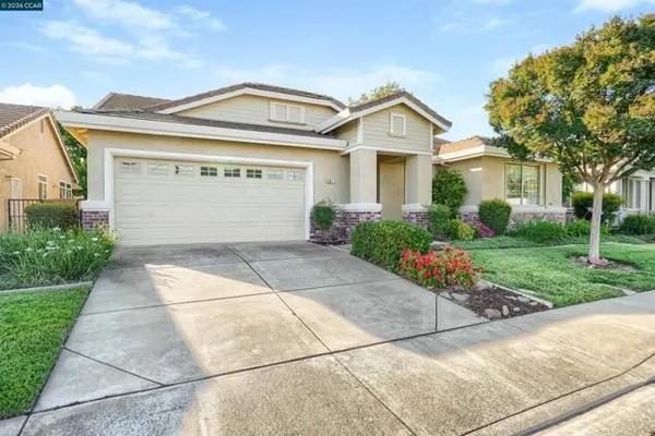 Property Slideshow image 3 of 42 | 287 mandarin cir, Vacaville, CA, 95687