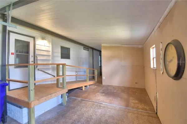 Property Slideshow image 3 of 65 | 5006 lodgewood dr, Lakeland, FL, 33810