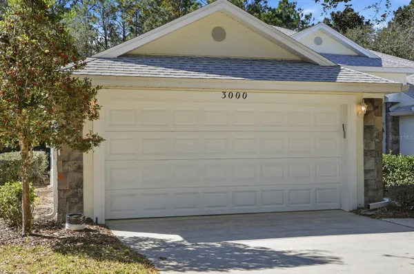 Property Slideshow image 3 of 56 | 3000 glin cir, Ormond Beach, FL, 32174