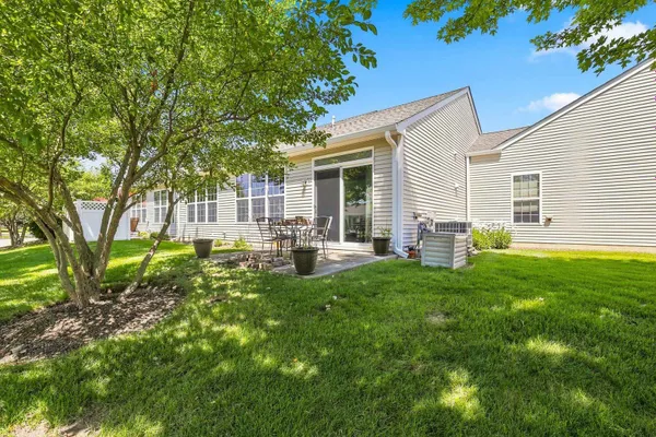 Property Slideshow image 3 of 9 | 13549 delaney rd, Huntley, IL, 60142