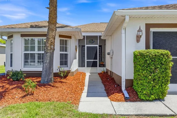 Property Slideshow image 3 of 46 | 29335 caddy shack ln, San Antonio, FL, 33576
