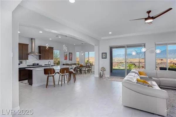 Property Slideshow image 3 of 44 | 1130 calico rdg, Mesquite, NV, 89034