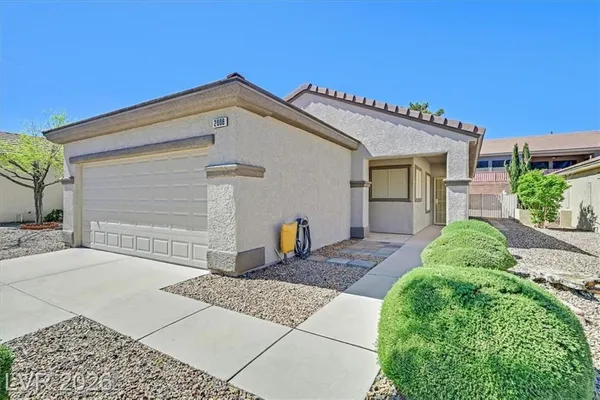 Property Slideshow image 2 of 39 | 2008 joy view ln, Henderson, NV, 89012