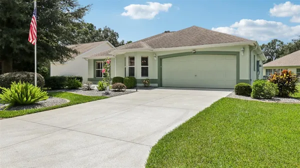 Property Slideshow image 3 of 43 | 916 pasadena way, The Villages, FL, 32159