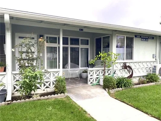 Property Slideshow image 2 of 23 | 1400 weeburn rd, Seal Beach, CA, 90740