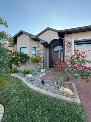 Property Slideshow image 2 of 36 | 1142 sawgrass dr, Winter Haven, FL, 33884