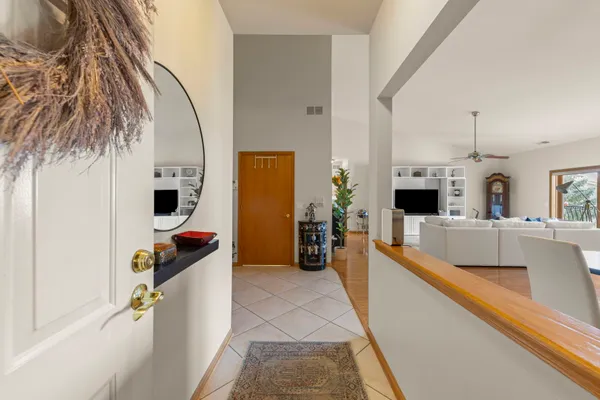 Property Slideshow image 3 of 23 | 18350 pine ridge dr apt 3d, Tinley Park, IL, 60477