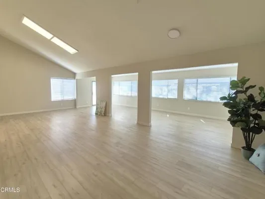 Property Slideshow image 3 of 54 | 42224 village 42 42, Camarillo, CA, 93012