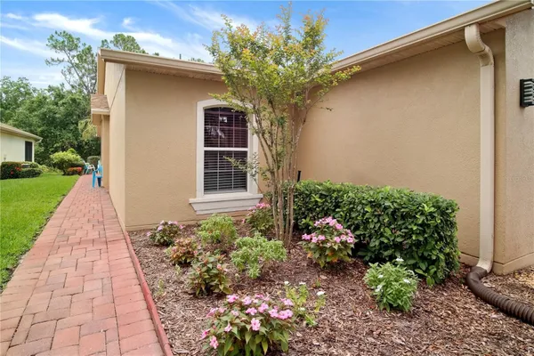 Property Slideshow image 3 of 36 | 516 millifiora ln, Kissimmee, FL, 34759