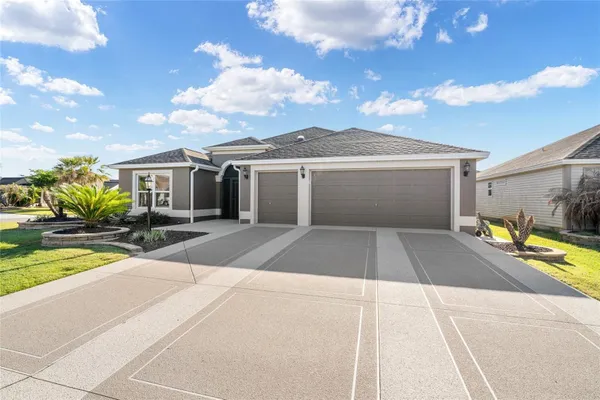 Property Slideshow image 2 of 48 | 3983 mcdowell dr, The Villages, FL, 32163