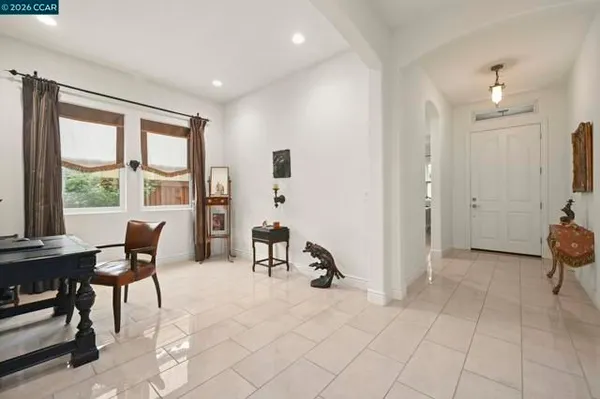 Property Slideshow image 3 of 58 | 1577 chianti ln, Brentwood, CA, 94513