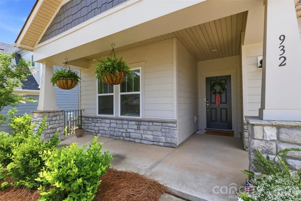 Property Slideshow image 3 of 35 | 932 rachel anne dr, Belmont, NC, 28012