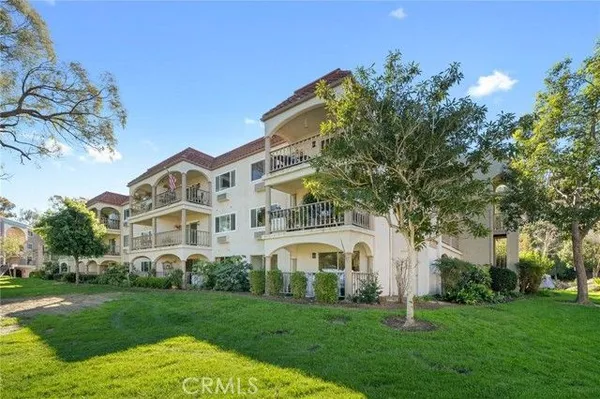Property Slideshow image 3 of 39 | 3498 bahia blanca 2f, Laguna Woods, CA, 92637