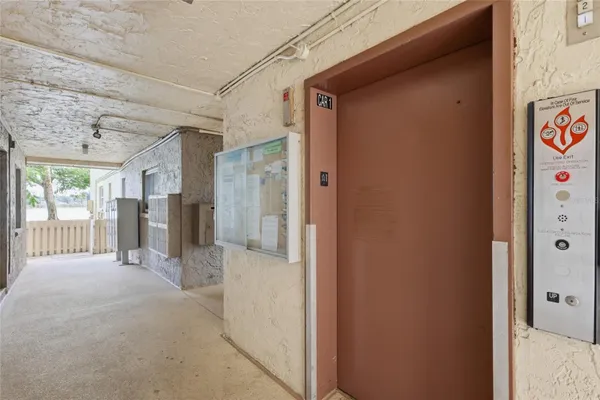 Property Slideshow image 2 of 35 | 3839 lake bayshore dr h516, Bradenton, FL, 34205