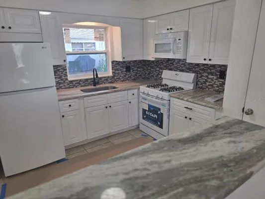 Property Slideshow image 3 of 23 | , Pinellas Park, FL, 33782
