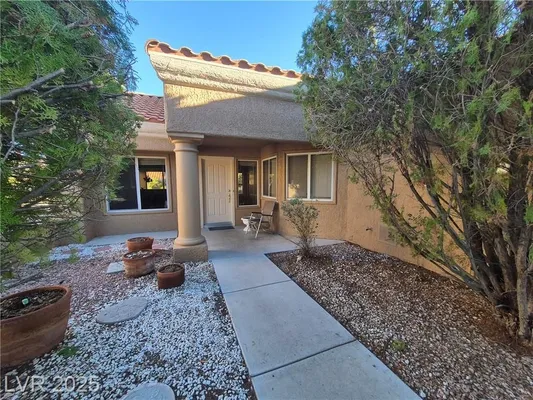 Property Slideshow image 3 of 29 | 2728 showcase dr, Las Vegas, NV, 89134