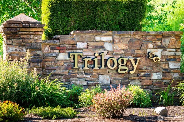 Property Slideshow image 2 of 35 | 12652 sunbreak way, Redmond, WA, 98053