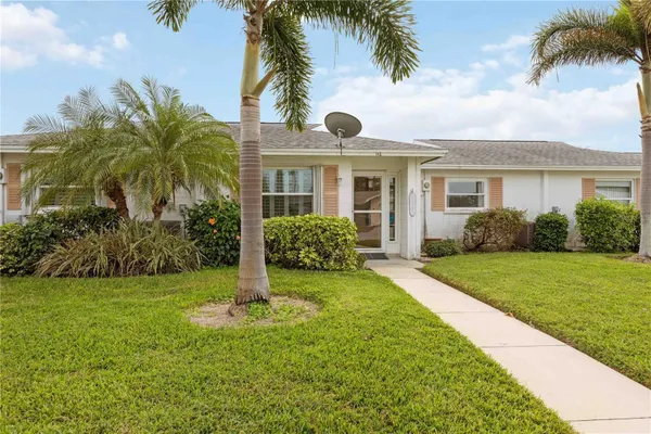 Property Slideshow image 3 of 51 | 112 the corso # 112, Venice, FL, 34285