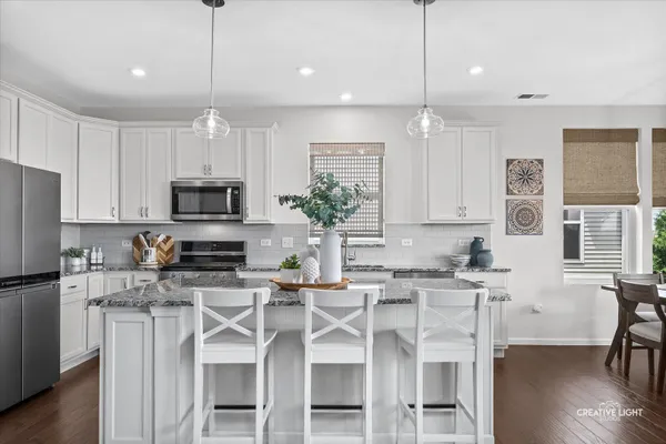 Property Slideshow image 3 of 30 | 2091 samantha joy ln, Bolingbrook, IL, 60490