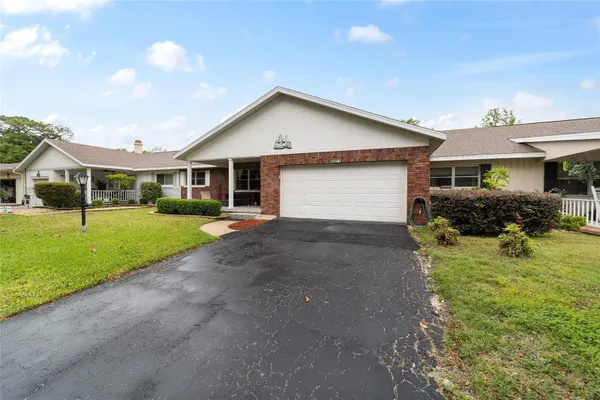 Property Slideshow image 3 of 59 | 8667 sw 97th st c, Ocala, FL, 34481